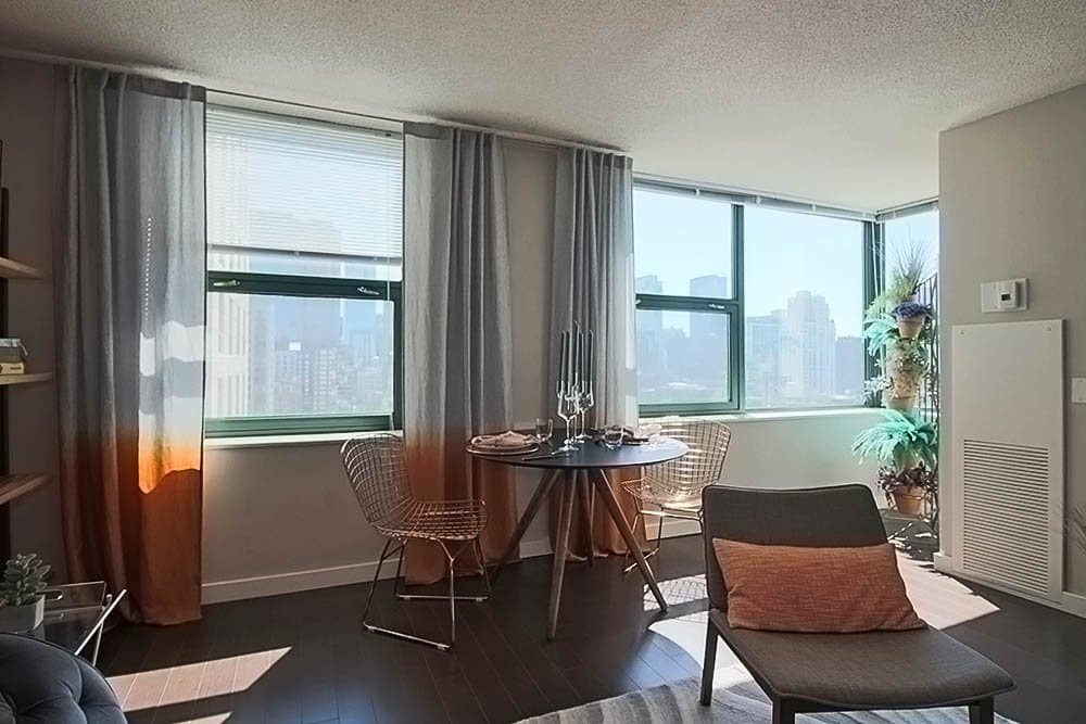 Chicago Condo: 610 North La Salle Drive