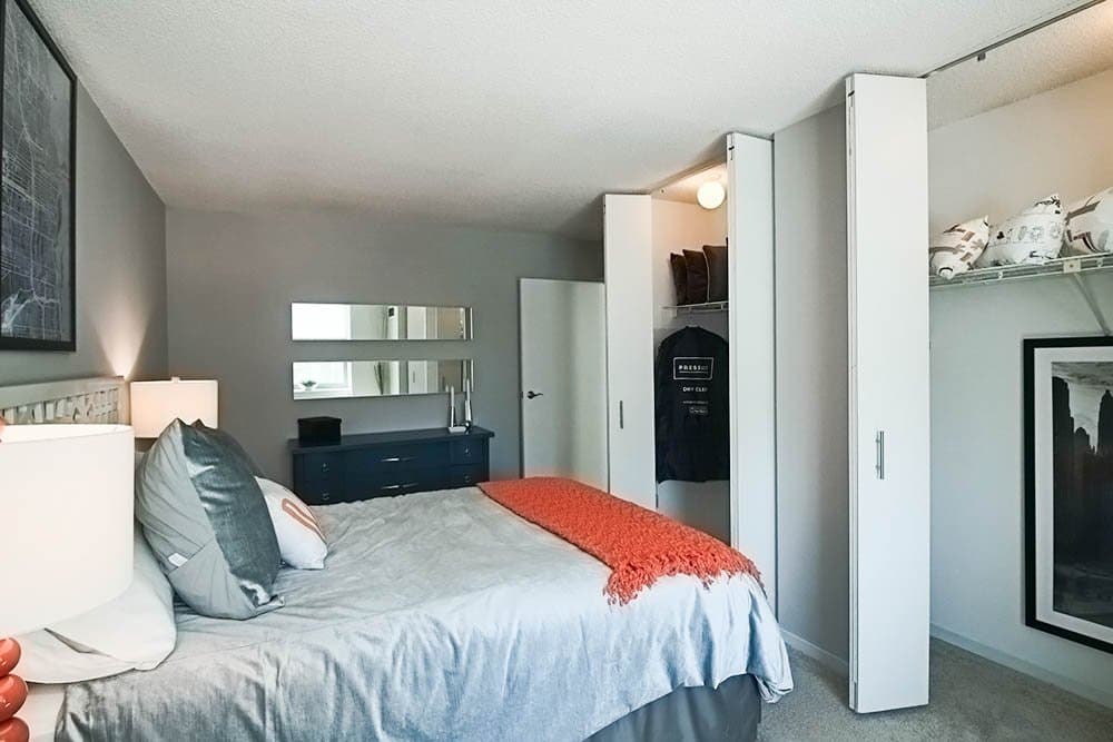 Chicago Condo: 610 North La Salle Drive
