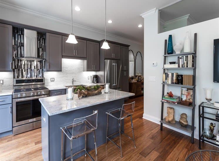 Chicago Condo: 689 South Wells Street