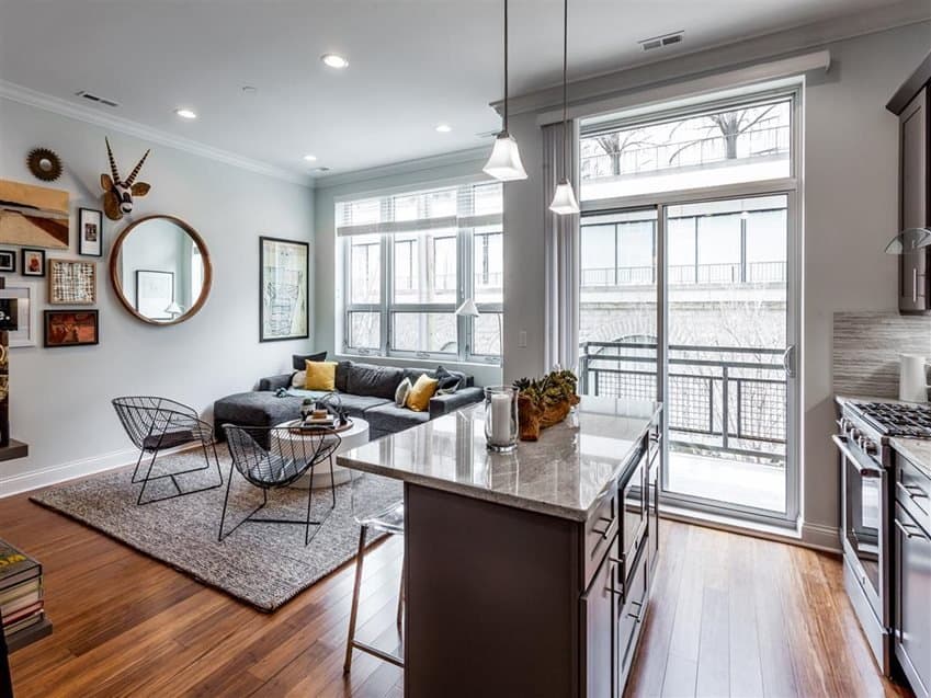 Chicago Condo: 689 South Wells Street
