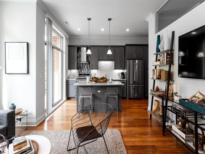 Chicago Condo: 689 South Wells Street