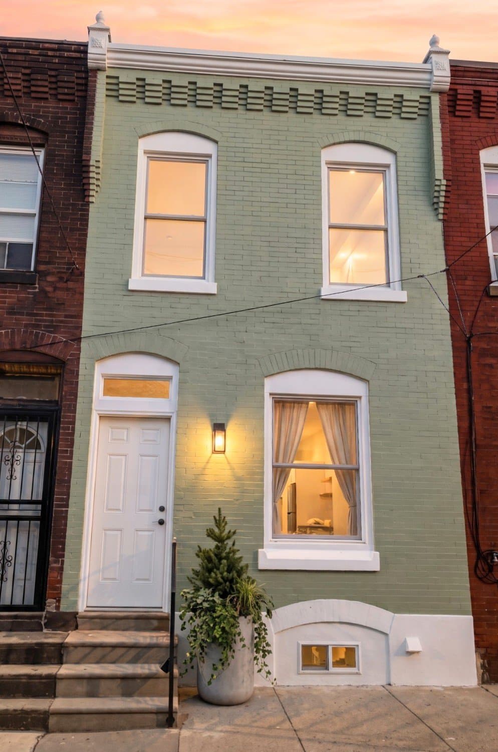 Philadelphia House: 1624 Dounton St