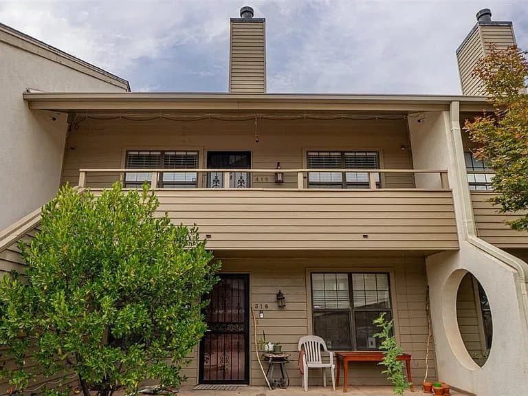 Oklahoma Coty Condo: 11130 n Stratford dr