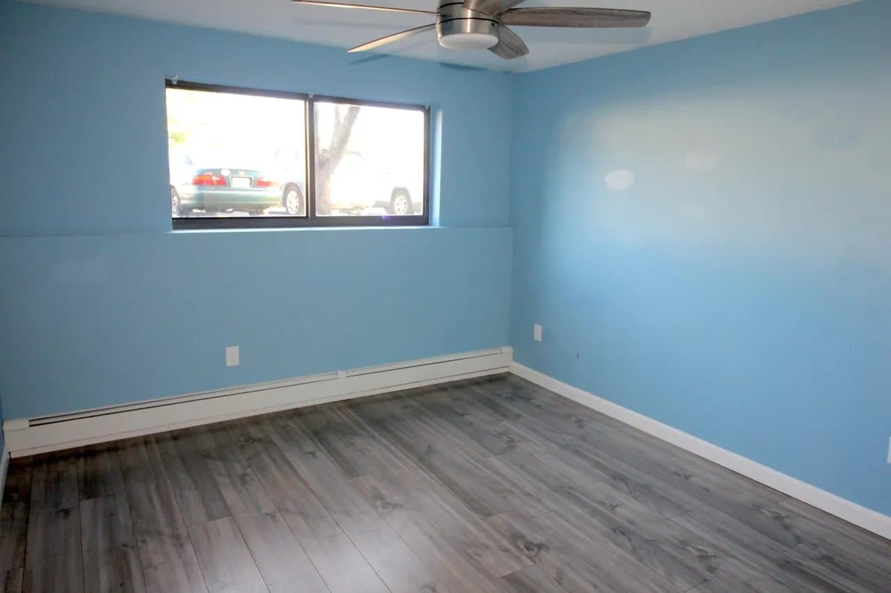 Salem Condo: 11 Tiffany Rd.