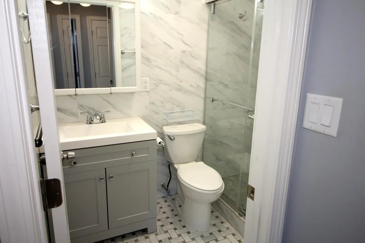 Salem Condo: 11 Tiffany Rd.