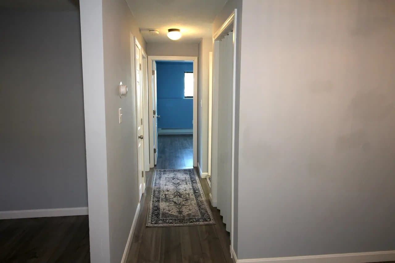 Salem Condo: 11 Tiffany Rd.