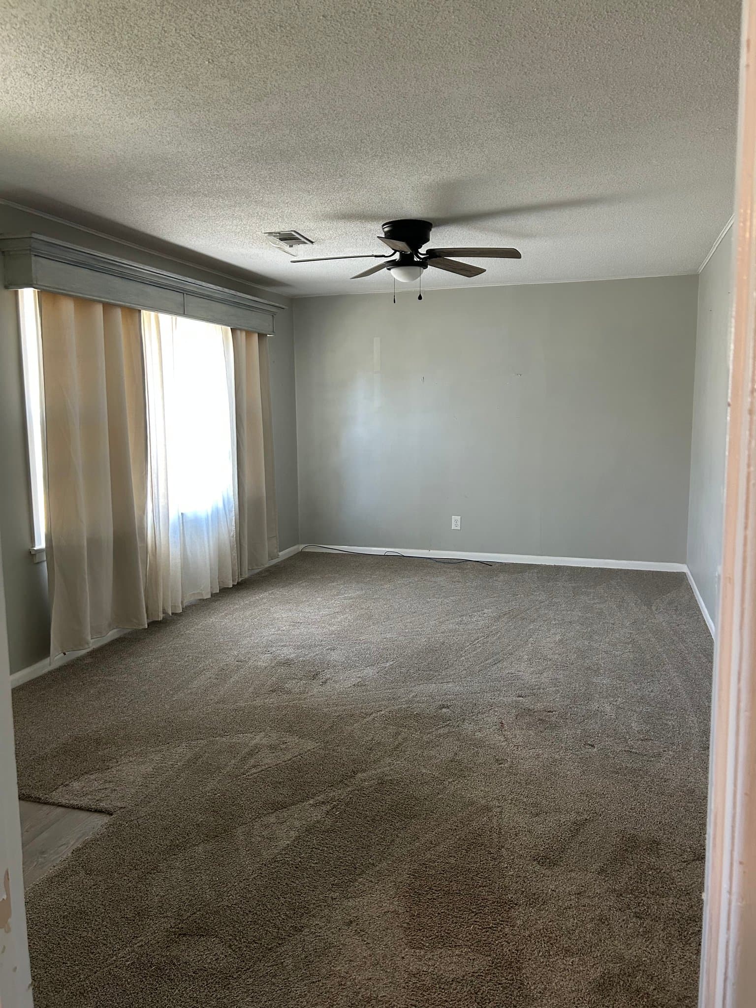 Paragould House: 603 N 9 1/2 st
