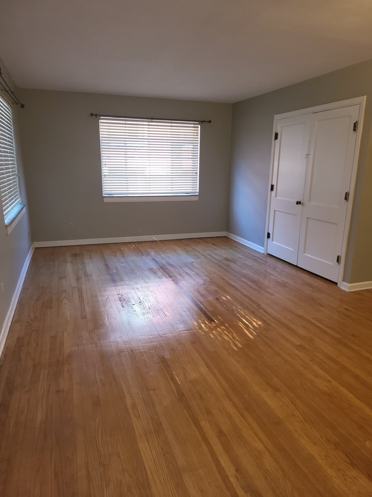 Wichita Apartment: 715 Buffum