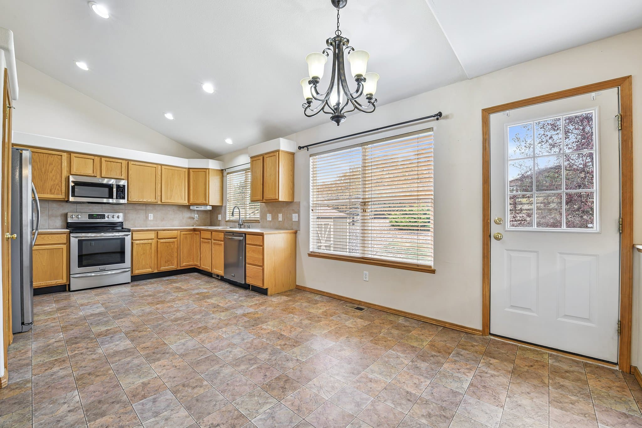 Monument House: 15647 Split Creek Dr