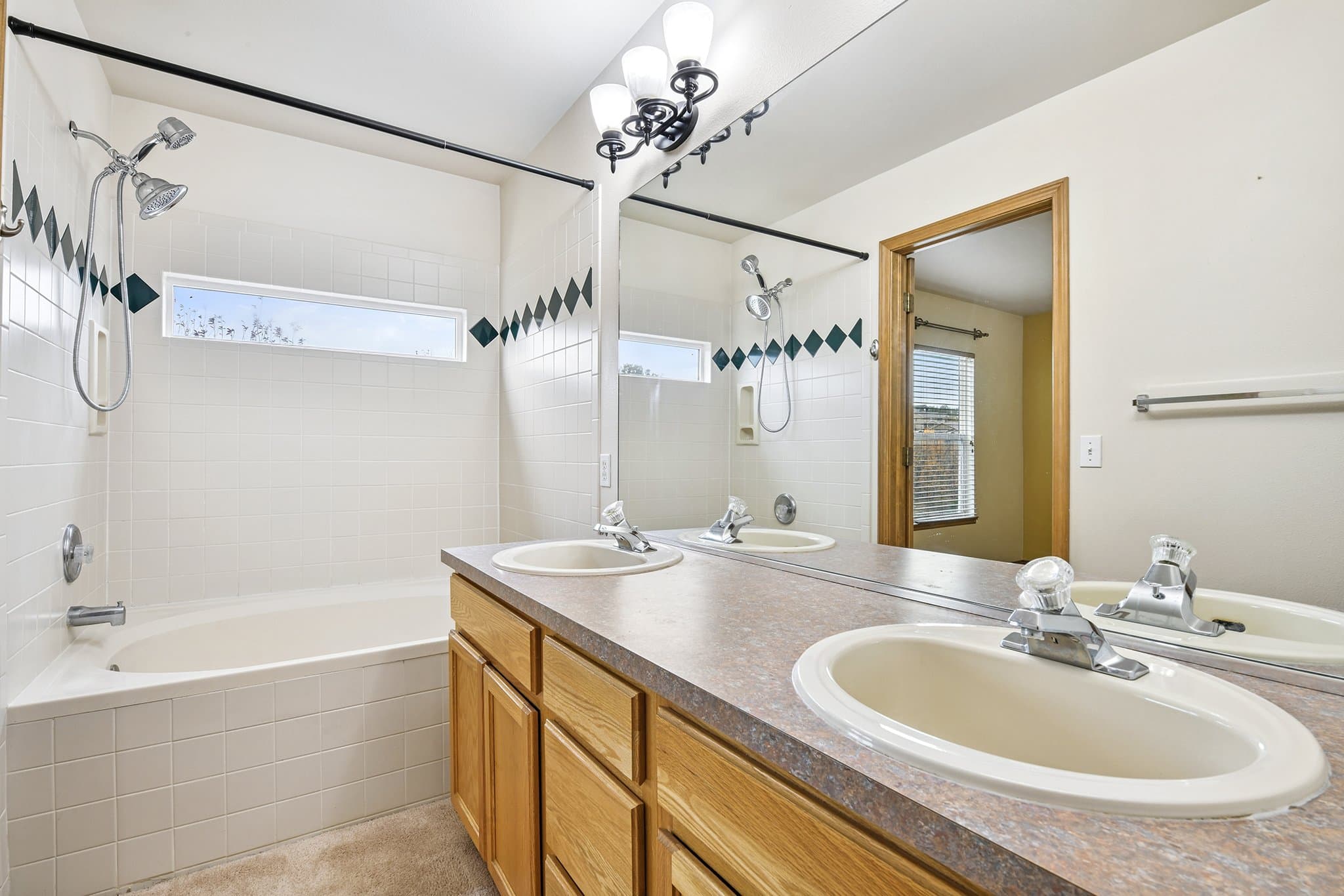 Monument House: 15647 Split Creek Dr