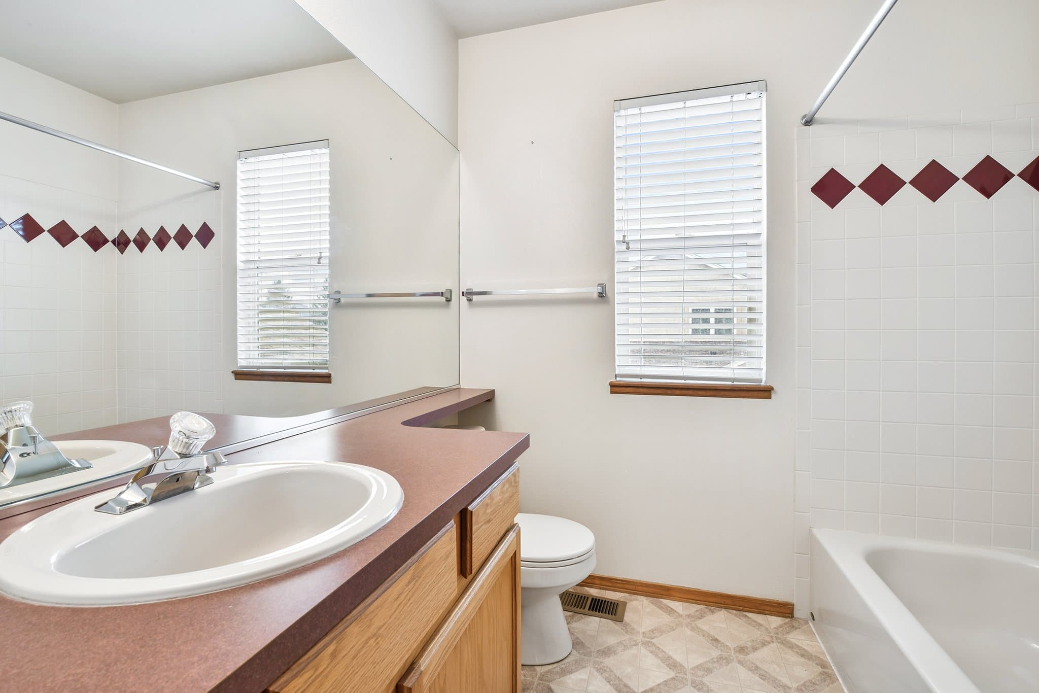 Monument House: 15647 Split Creek Dr