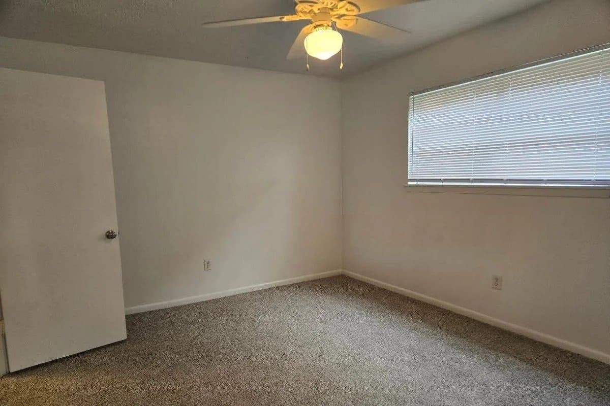 College Station Multiplex: 202 Spruce St