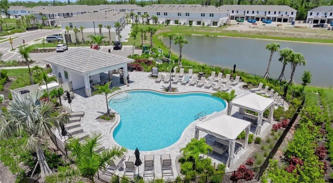 Nokomis Townhome: 15117 Cuzcorro Ct