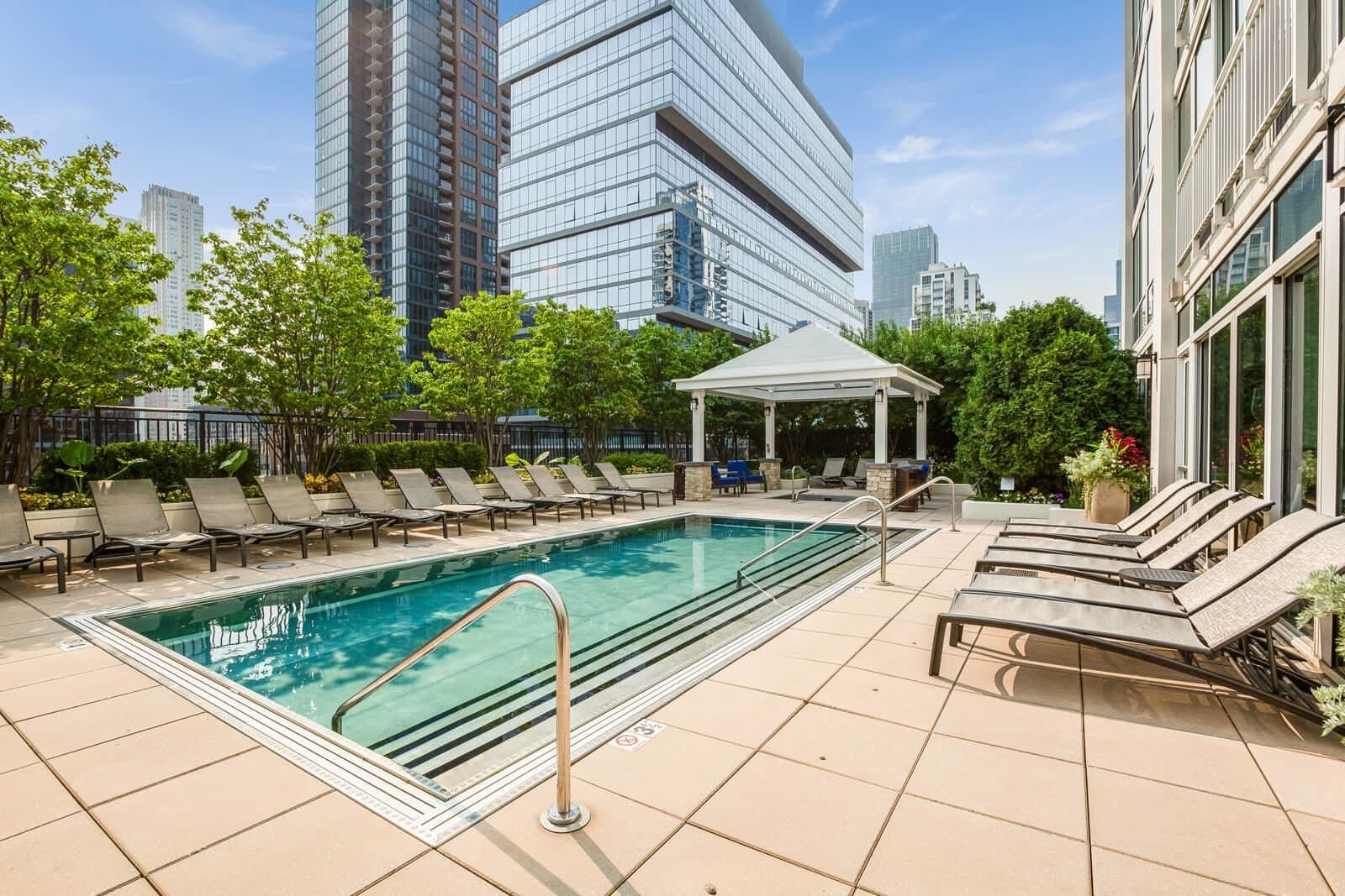 Chicago Condo: 232 West Ontario Street