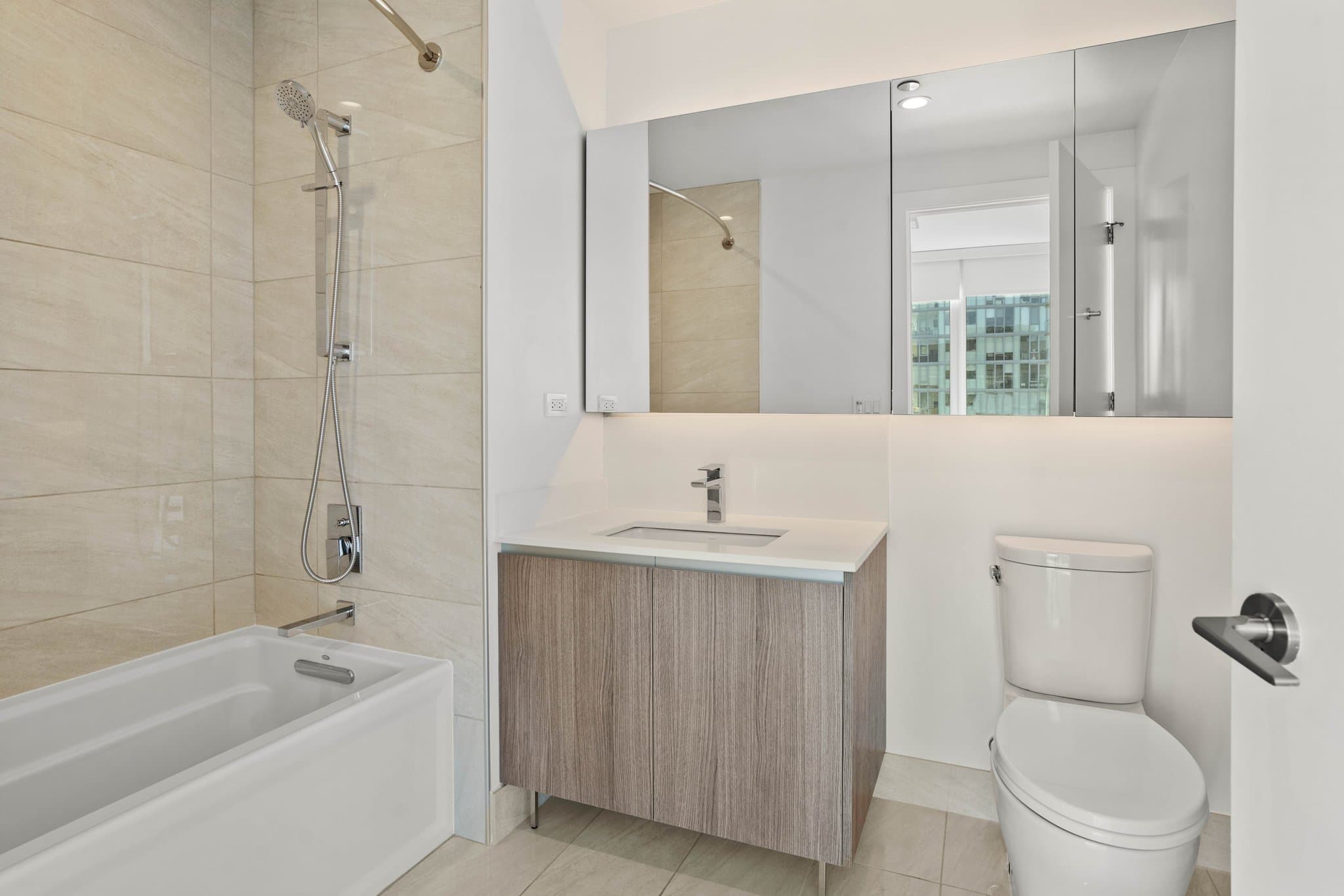 Chicago Condo: 1059 North Orleans Street