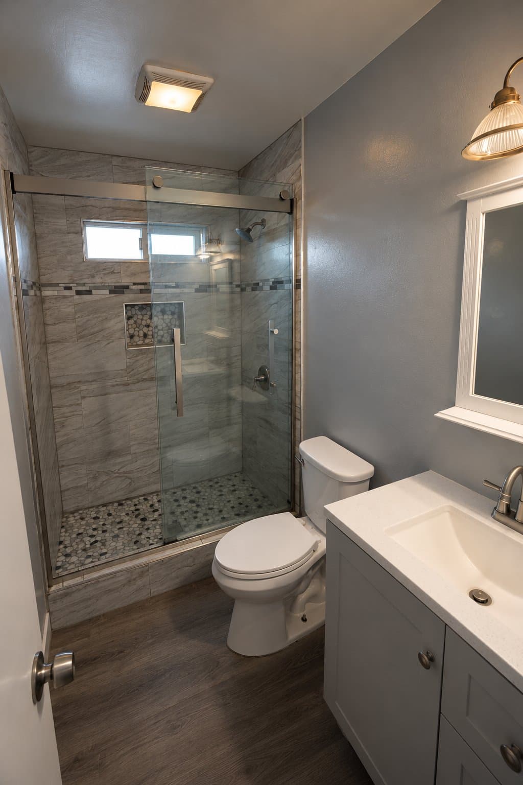Bakersfield House: 4424 Blomquist Dr