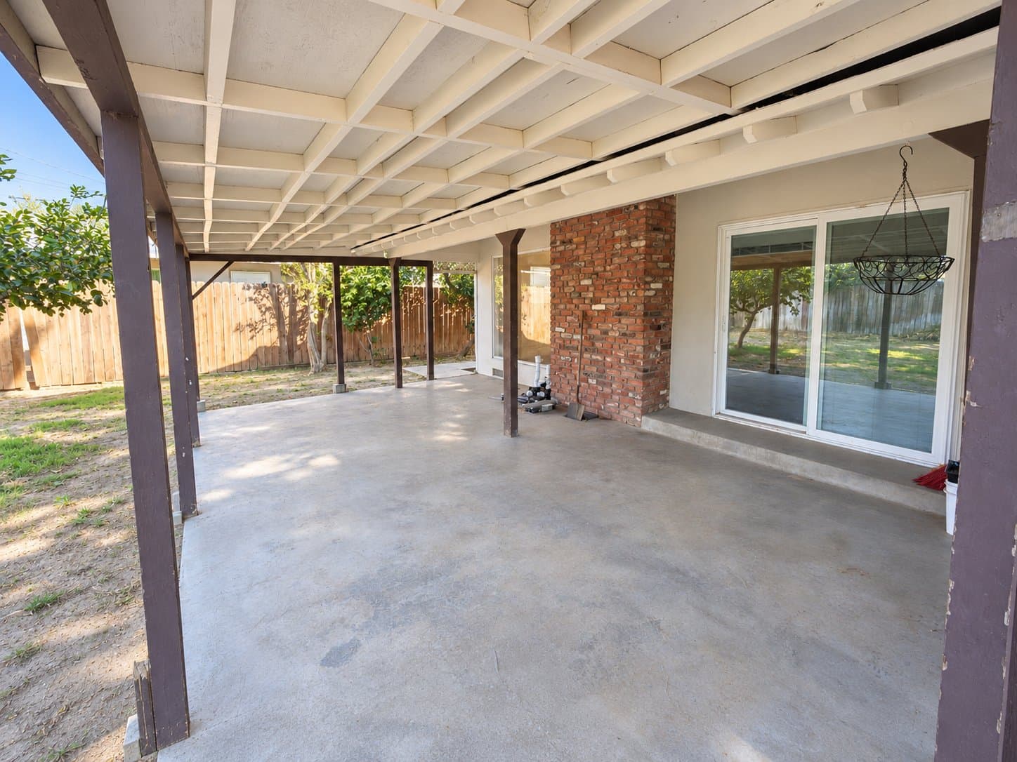 Bakersfield House: 4424 Blomquist Dr