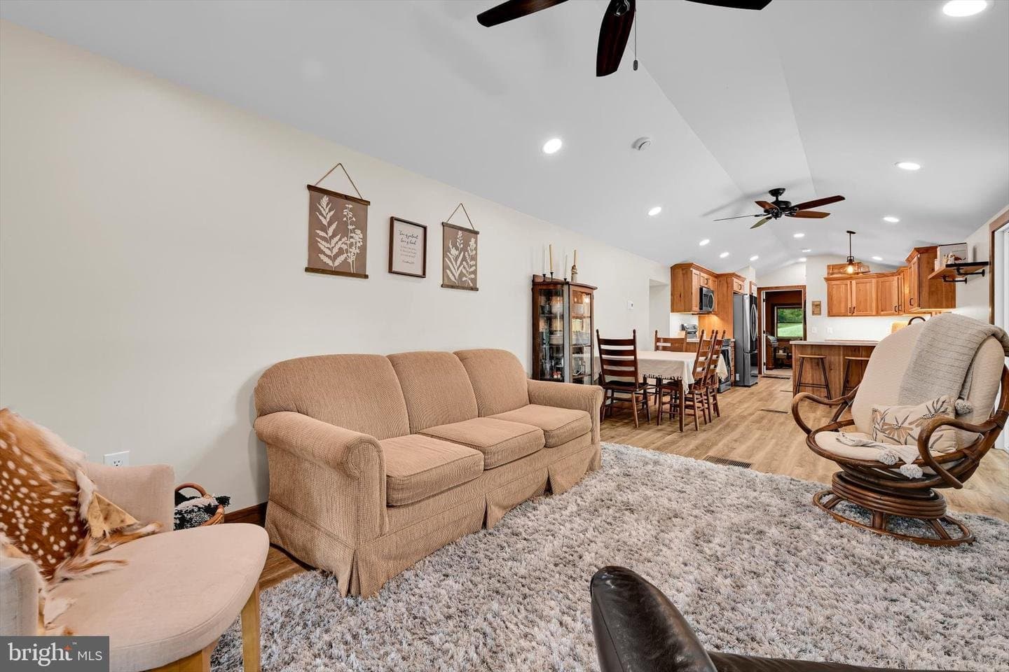 Robesonia House: 470 N Heidelberg Rd