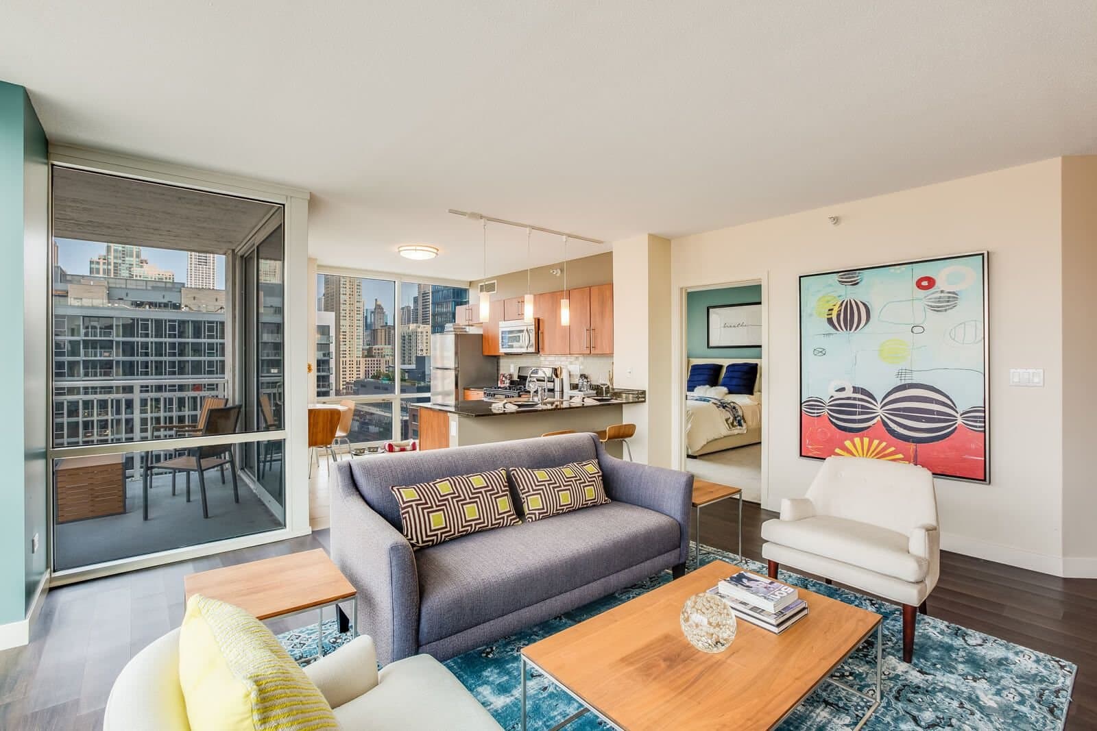 Chicago Condo: 224 W Huron St