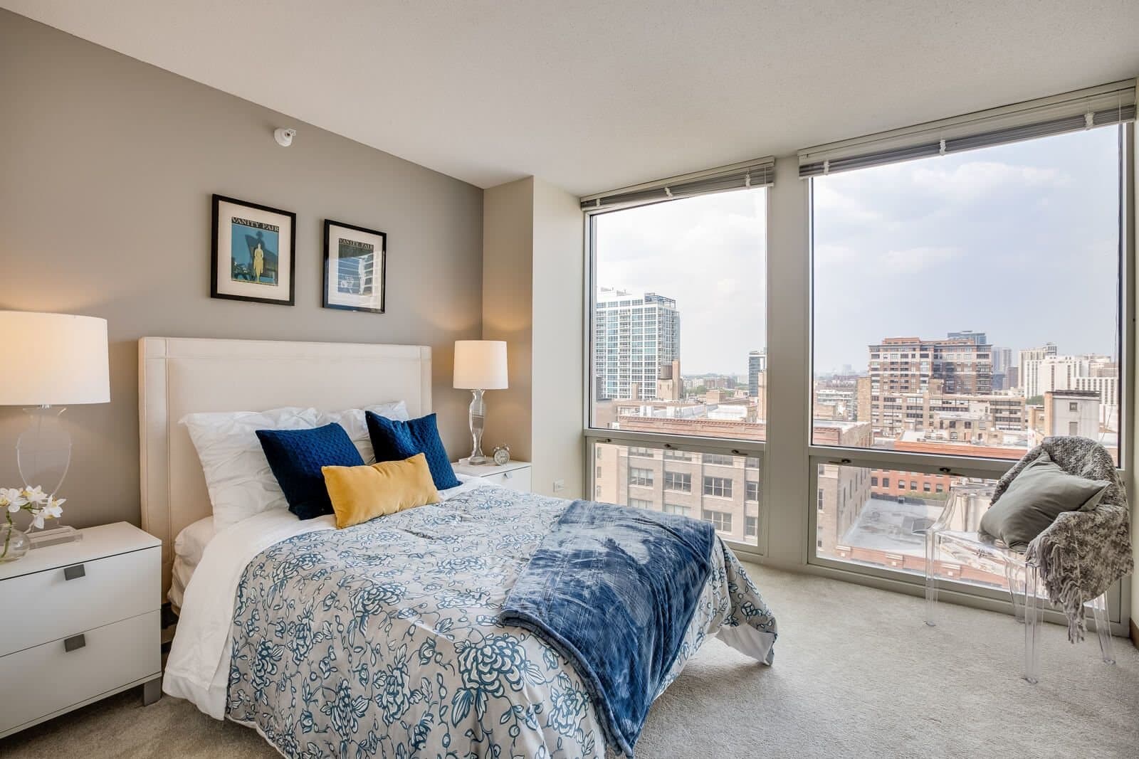 Chicago Condo: 224 W Huron St