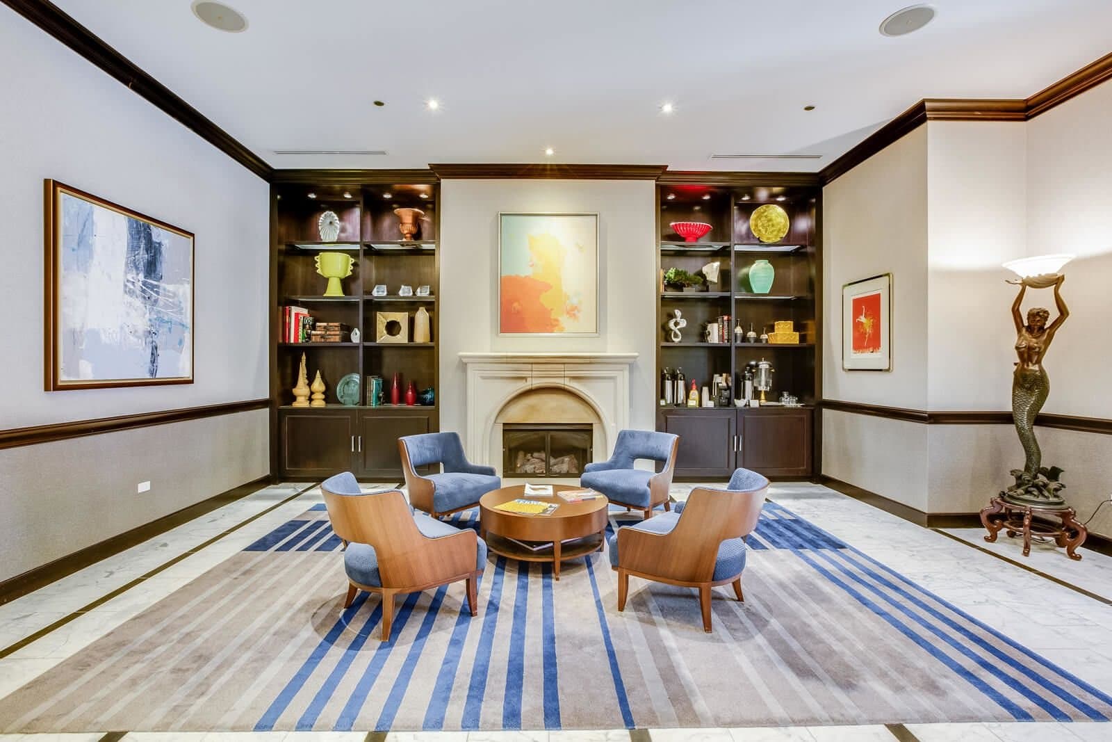 Chicago Condo: 224 W Huron St