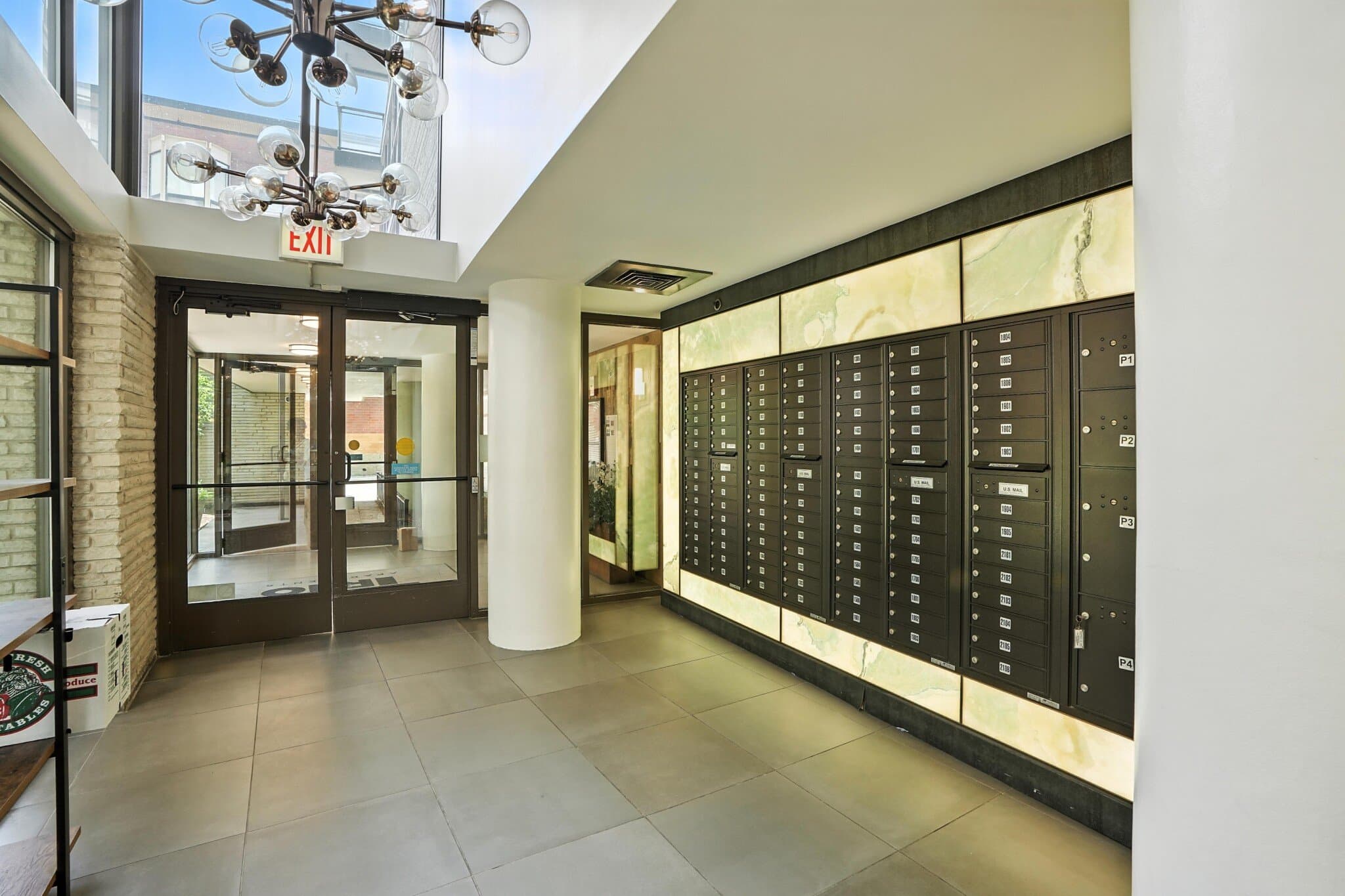 Chicago Condo: 648 West Fulton Market