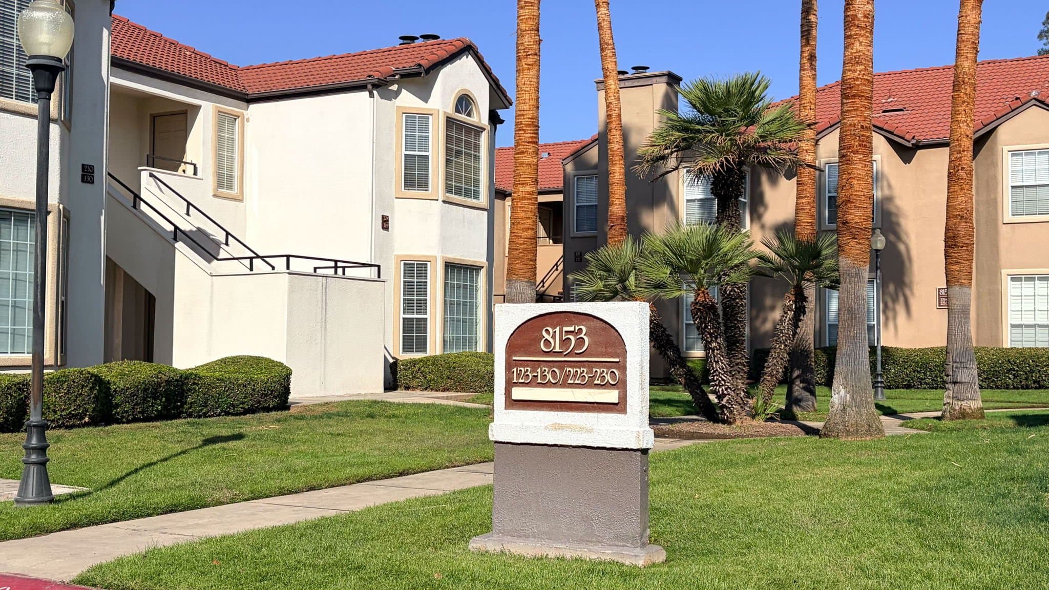 Fresno Single Room: 8153 N Cedar Ave