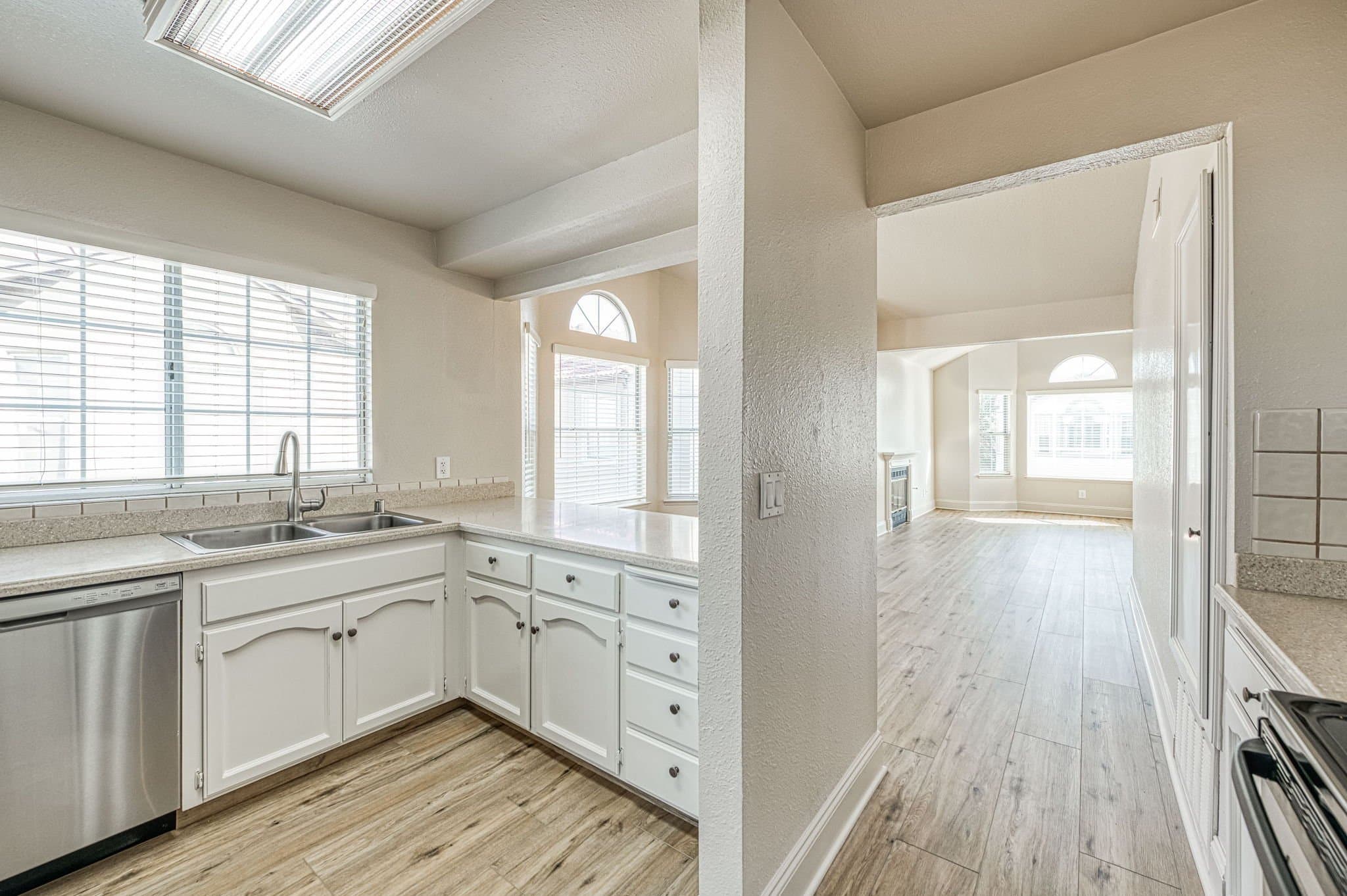 Fresno Single Room: 8153 N Cedar Ave