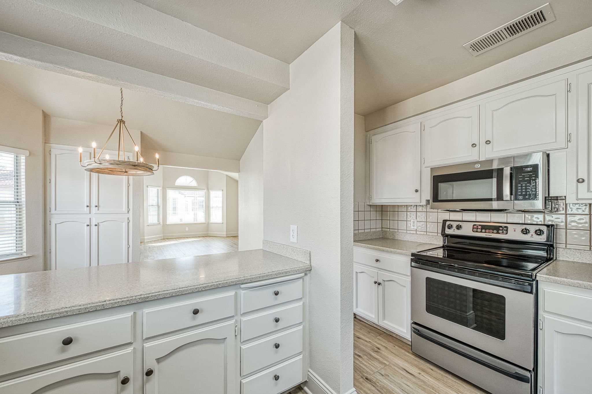 Fresno Single Room: 8153 N Cedar Ave