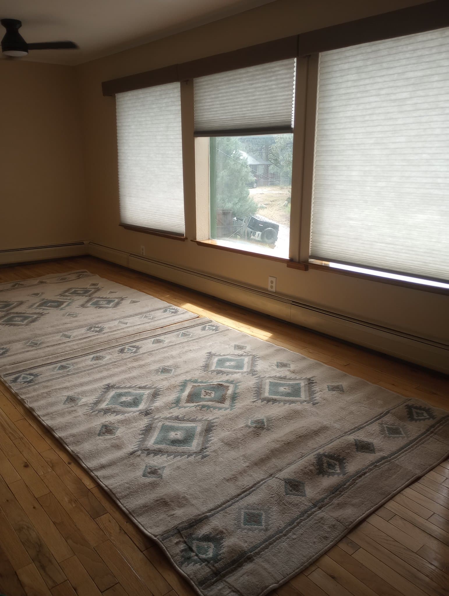 Evergreen Apartment: 28057 Knowles Rd