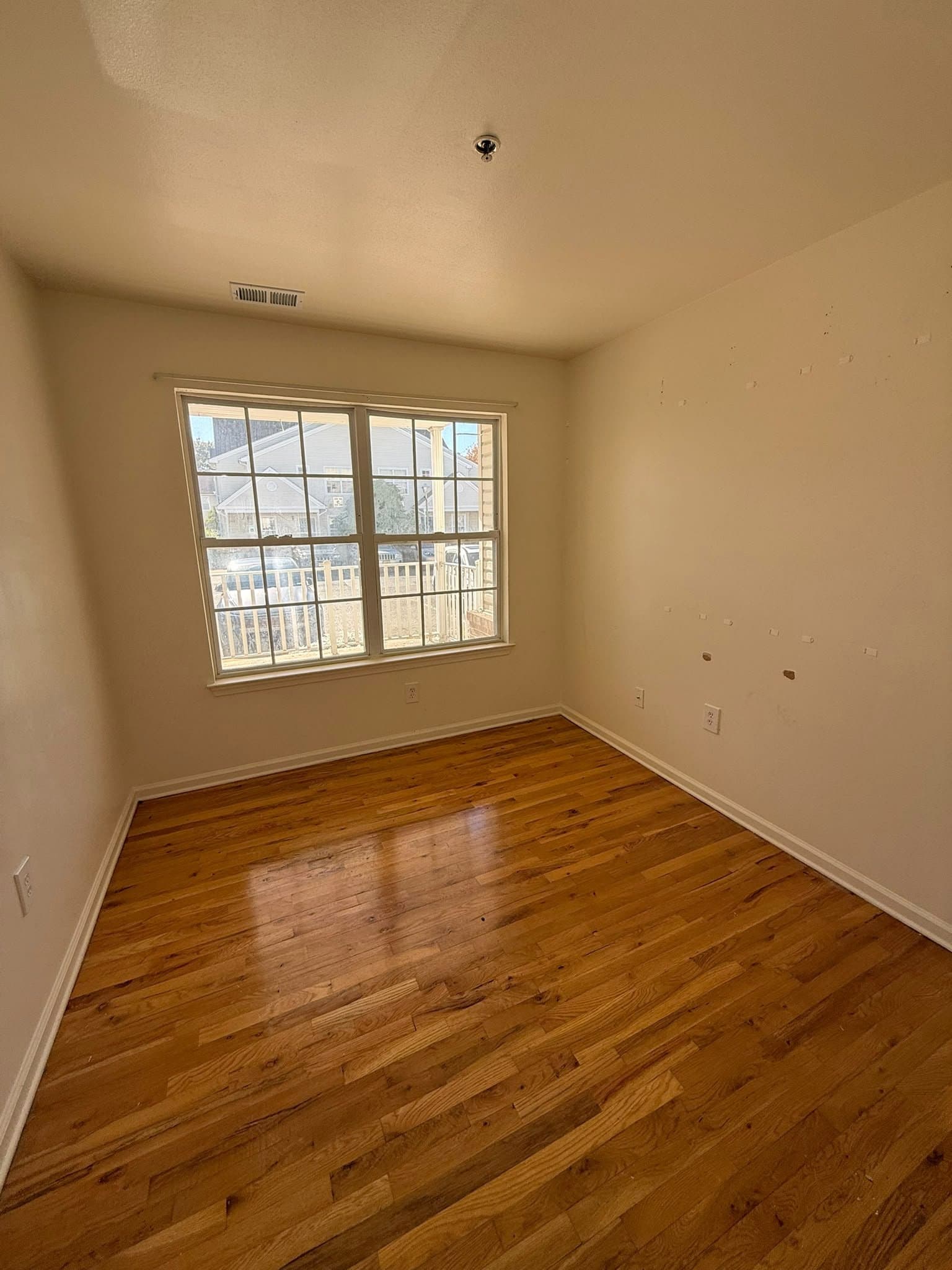 Lakewood Apartment: 910 Ocean Ave