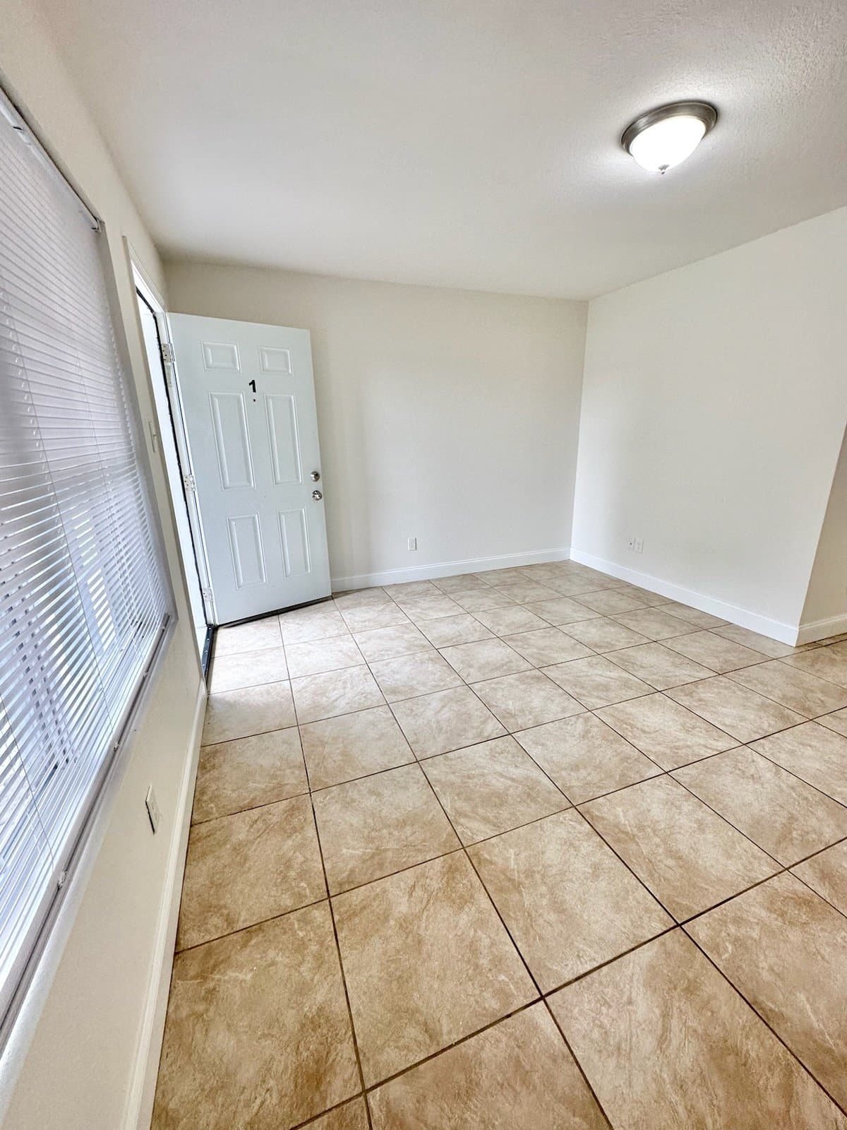 Memphis Apartment: 3236 Millington Rd