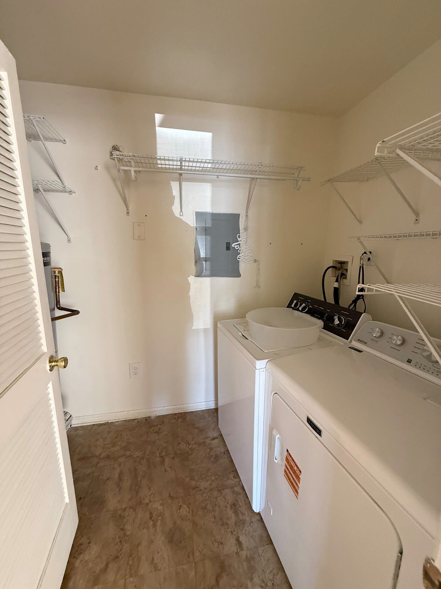 Lakewood Apartment: 910 Ocean Ave