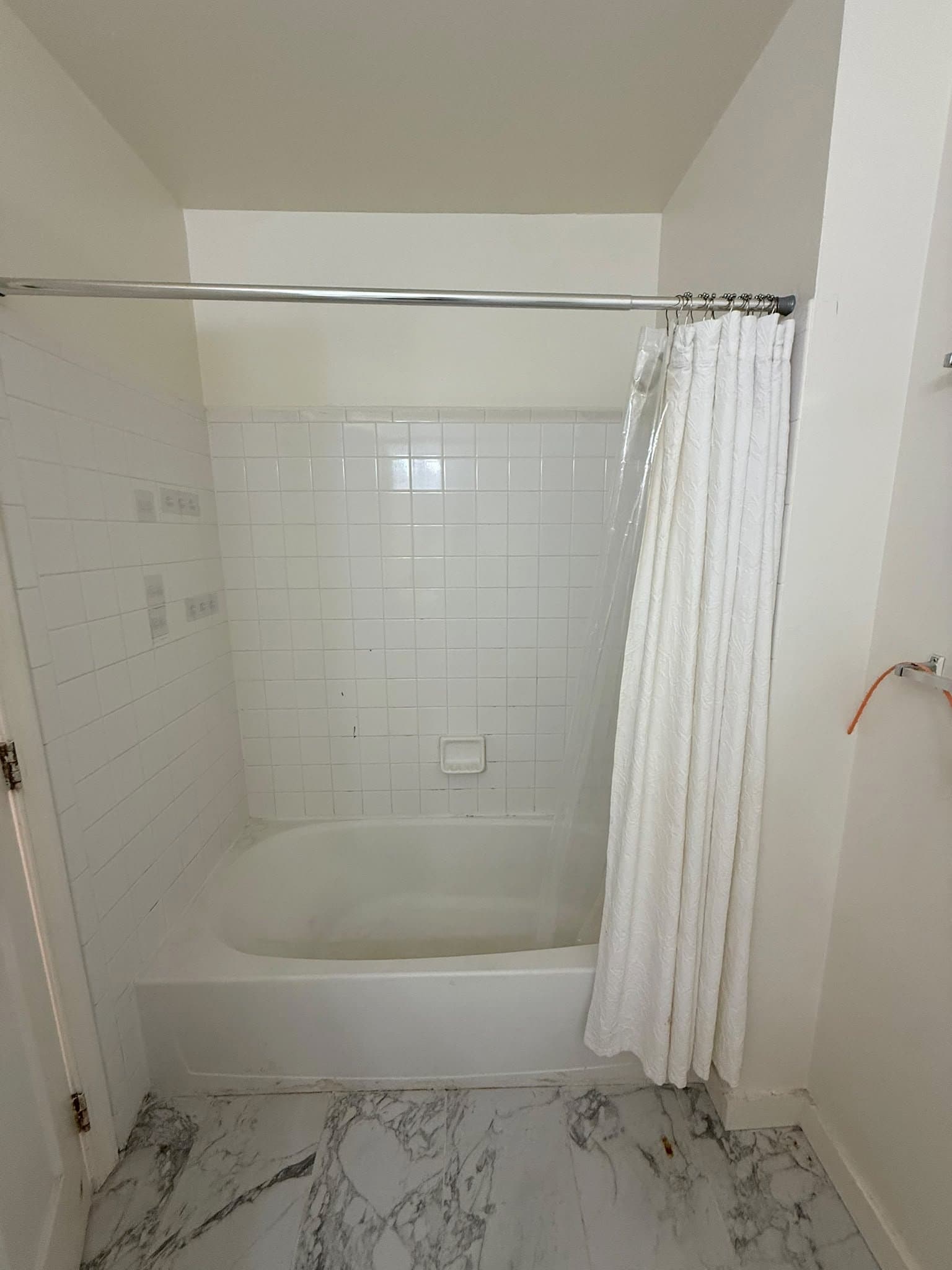 Lakewood Apartment: 910 Ocean Ave