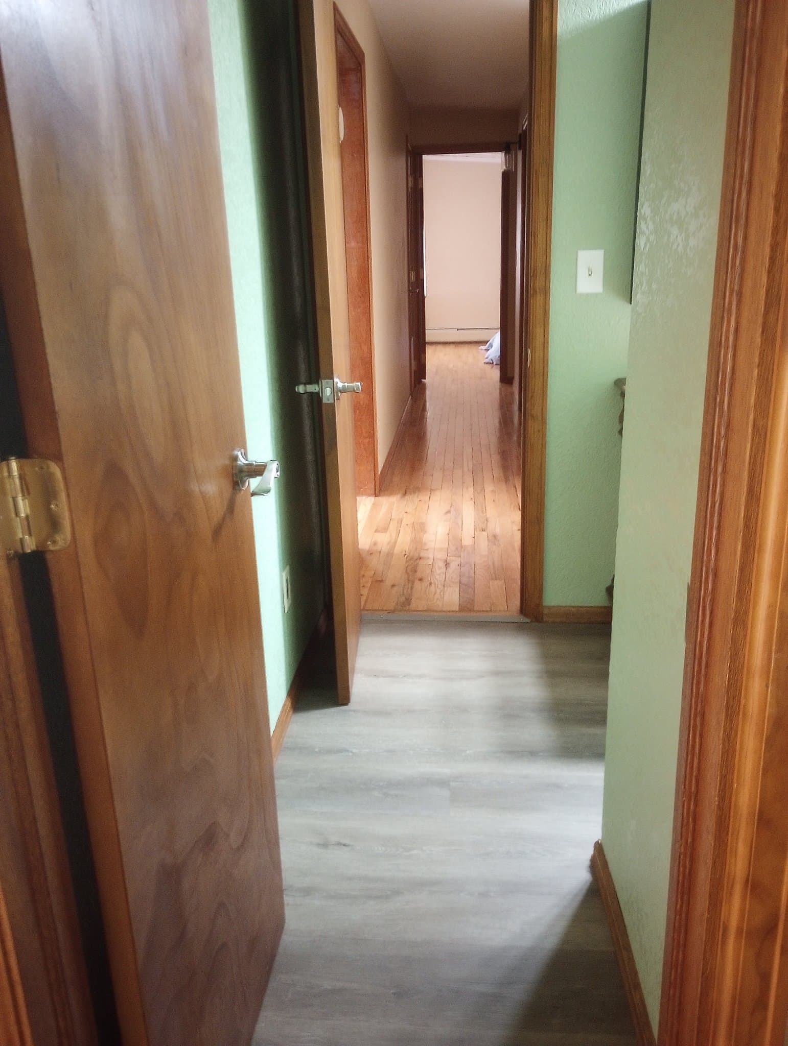 Evergreen Apartment: 28057 Knowles Rd