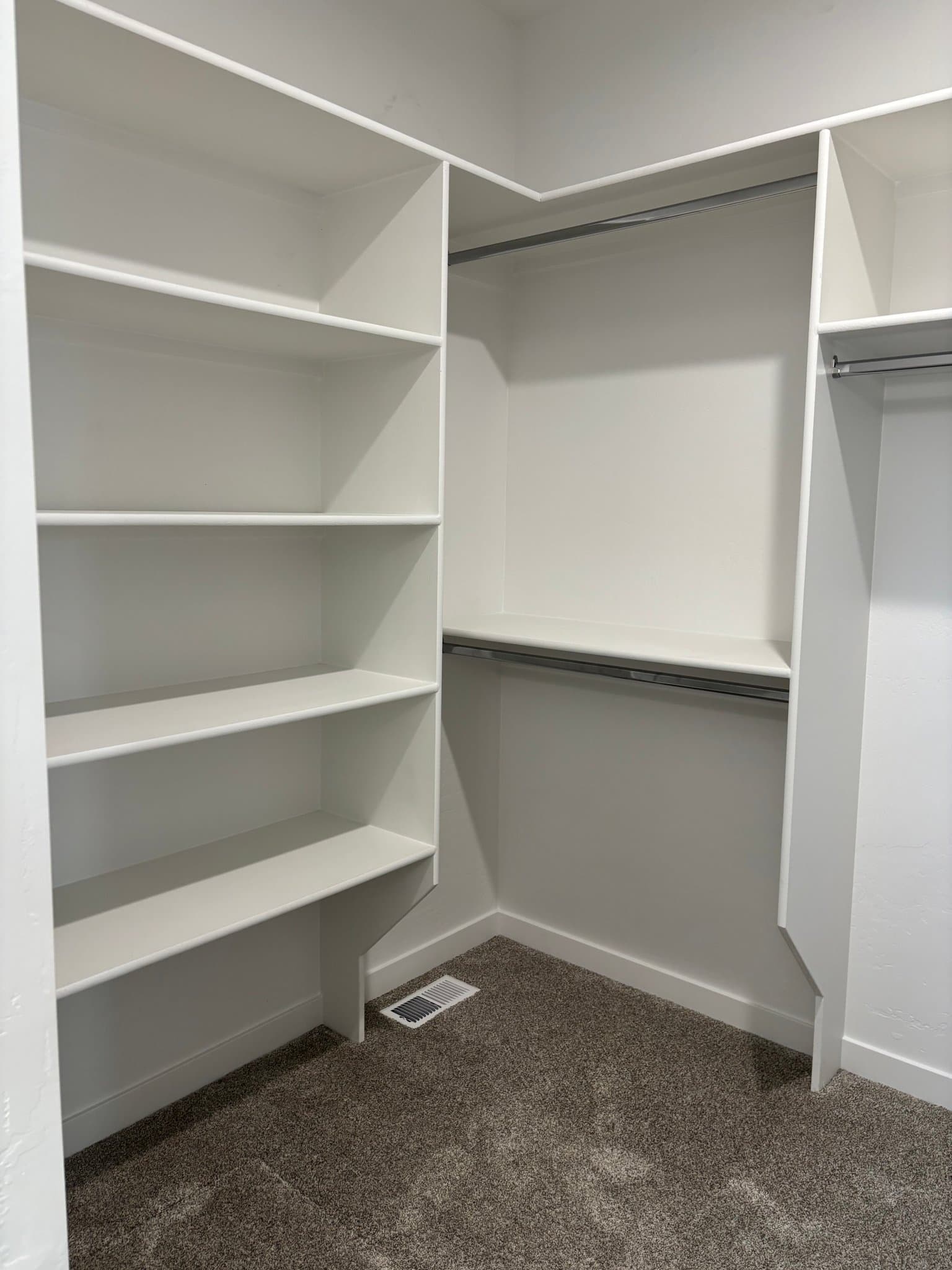 Kimberly House: 717 Cheri Ct