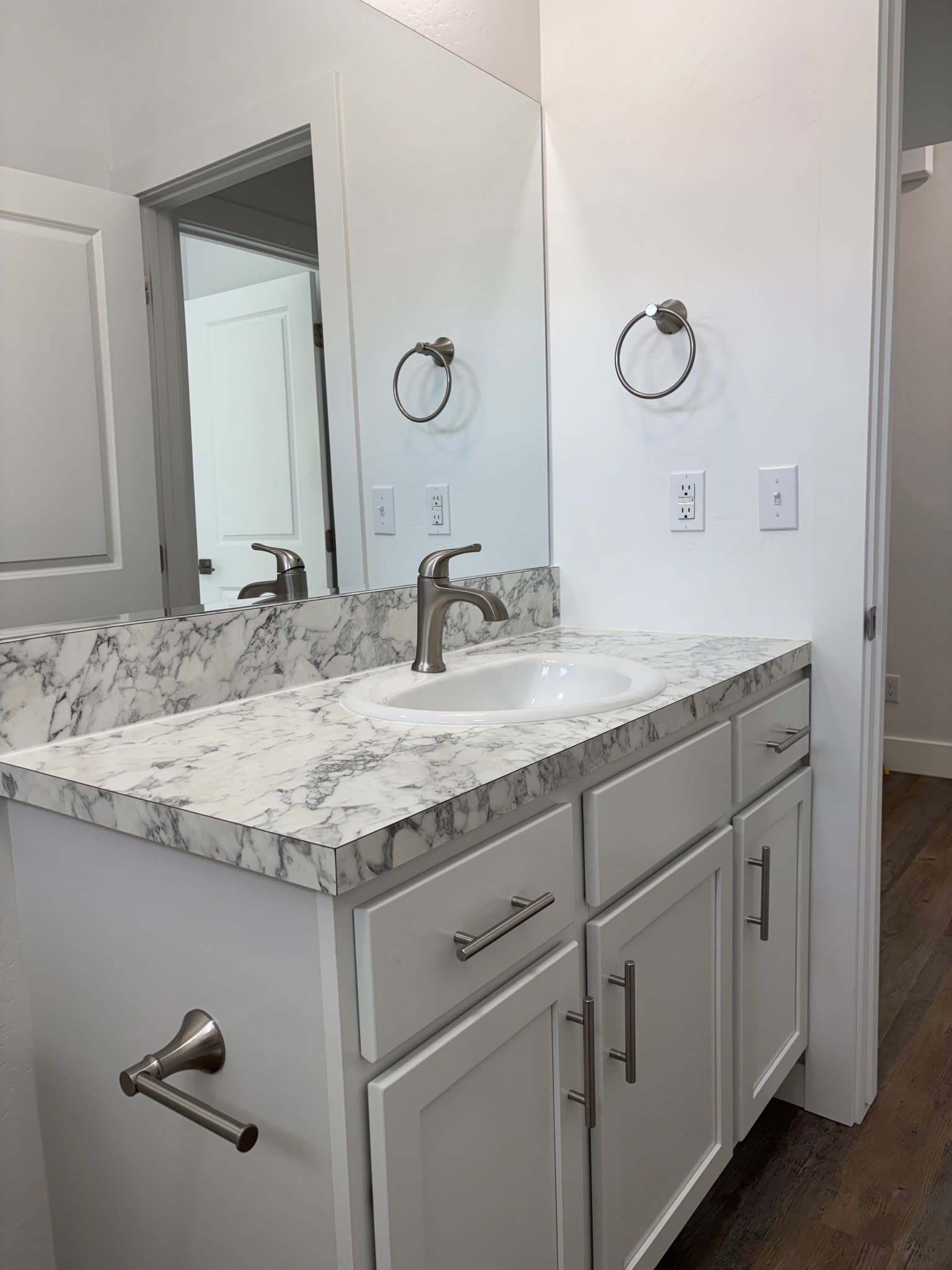 Kimberly House: 717 Cheri Ct