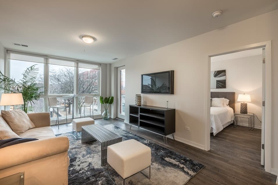 Chicago Condo: 1301 N La Salle Dr