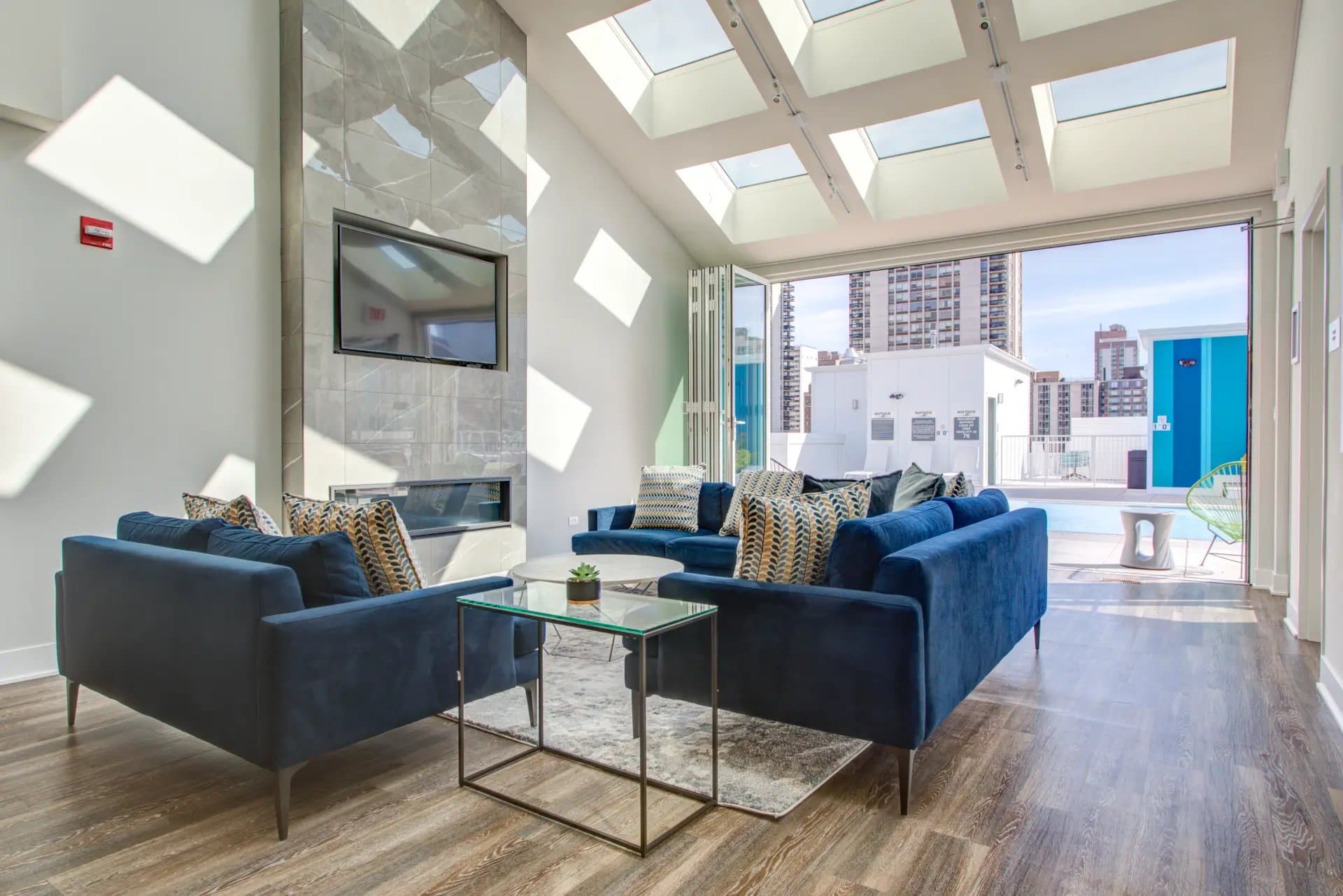 Chicago Condo: 1301 N La Salle Dr