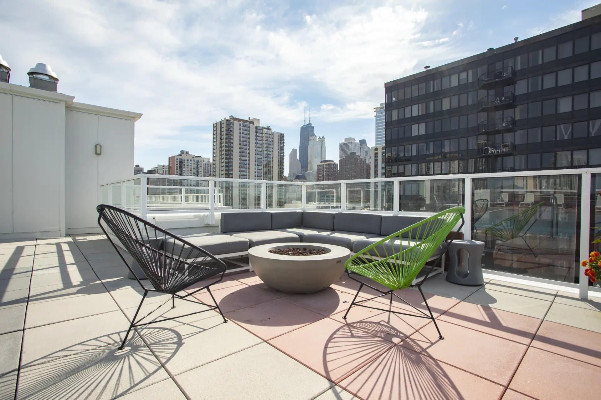 Chicago Condo: 1301 N La Salle Dr