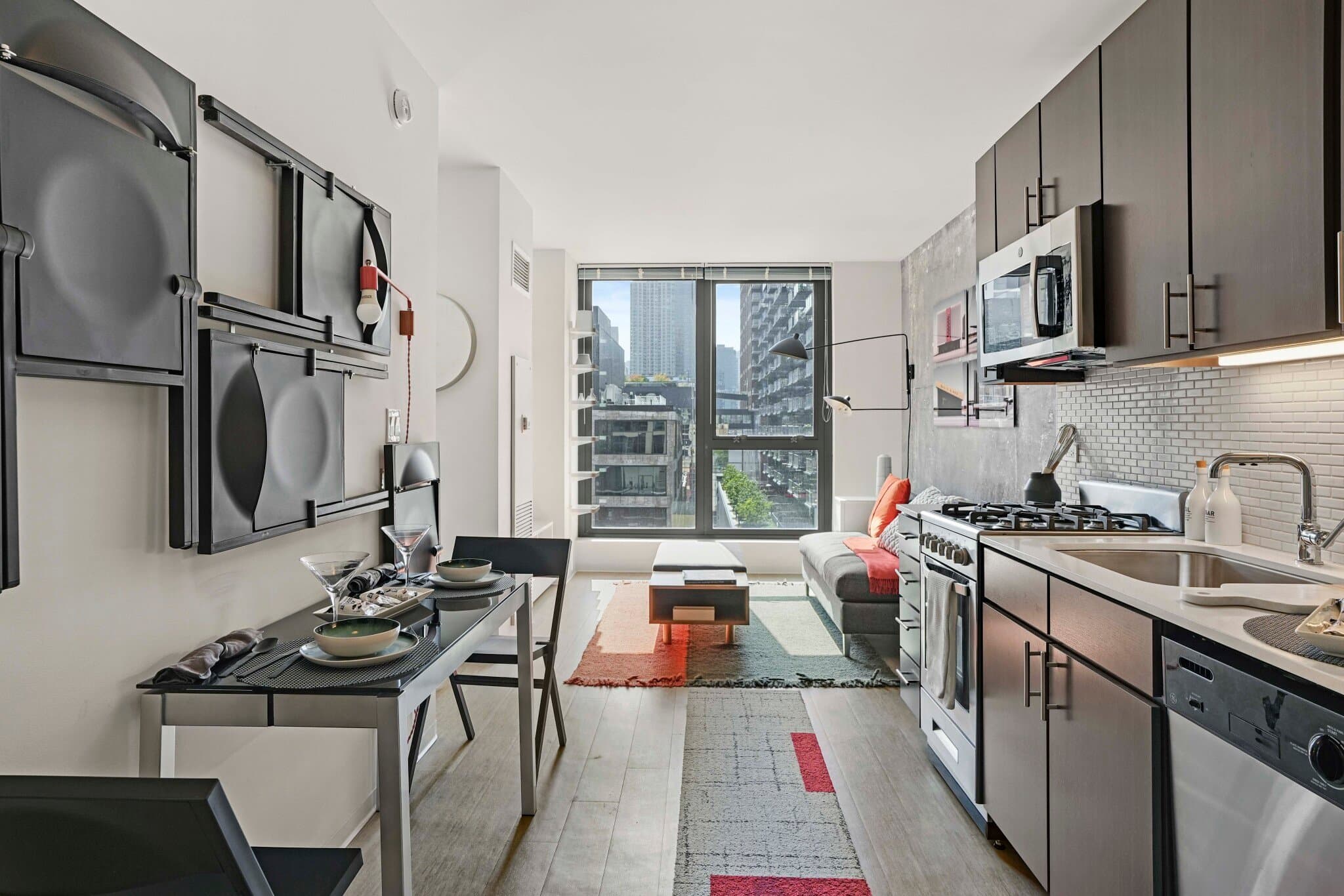 Chicago Condo: 670 N Wells St