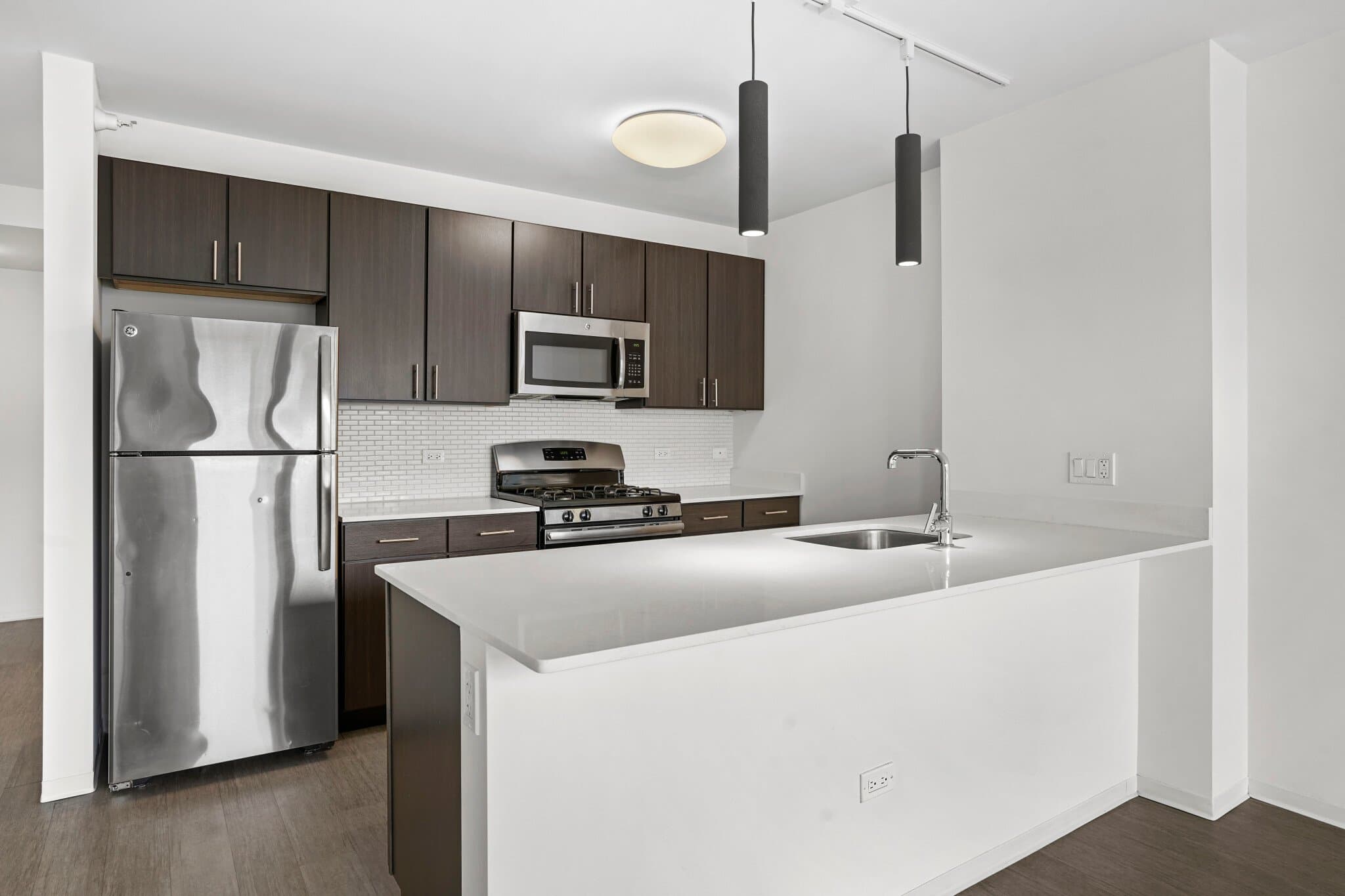 Chicago Condo: 670 N Wells St