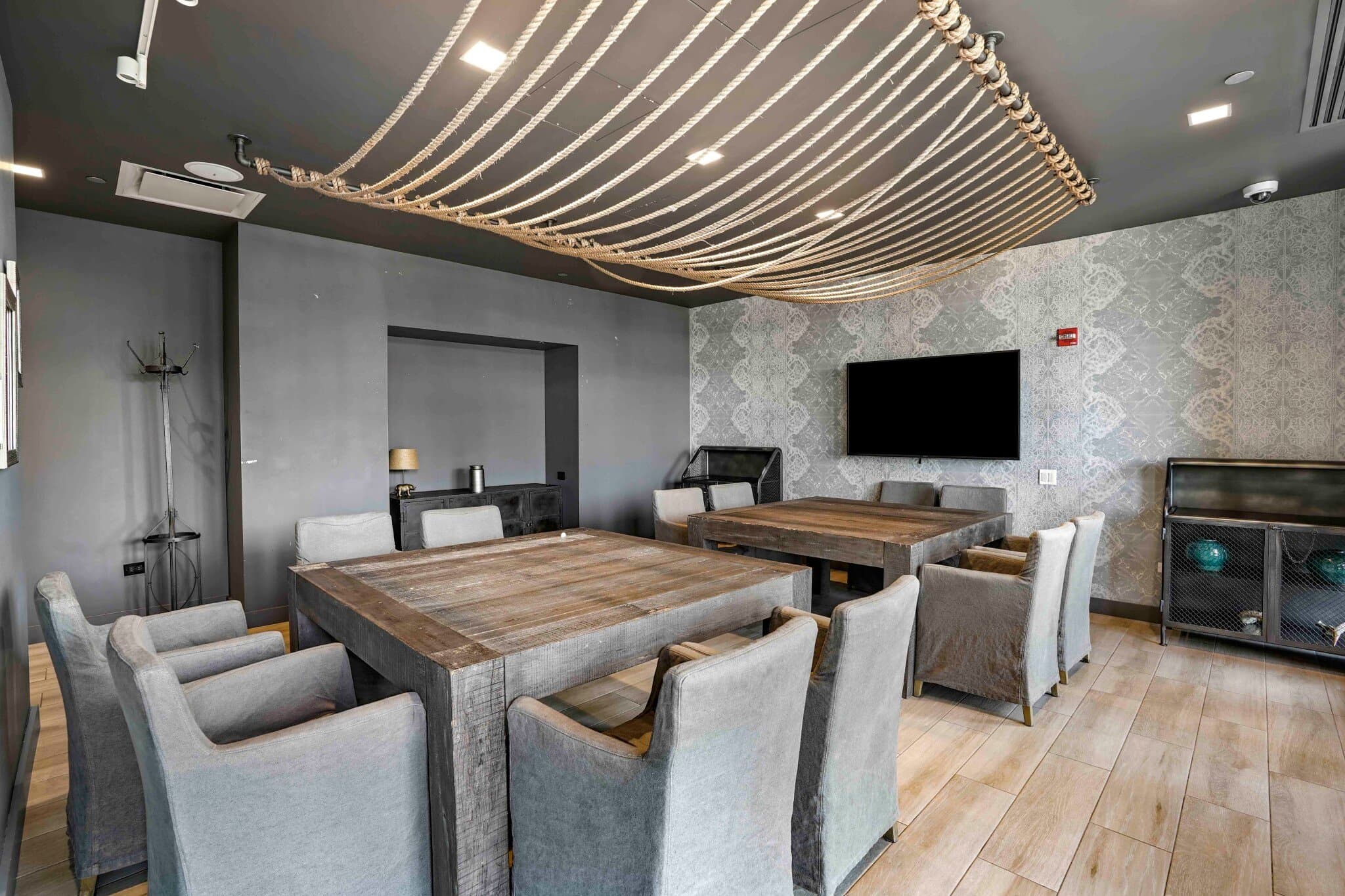Chicago Condo: 670 N Wells St