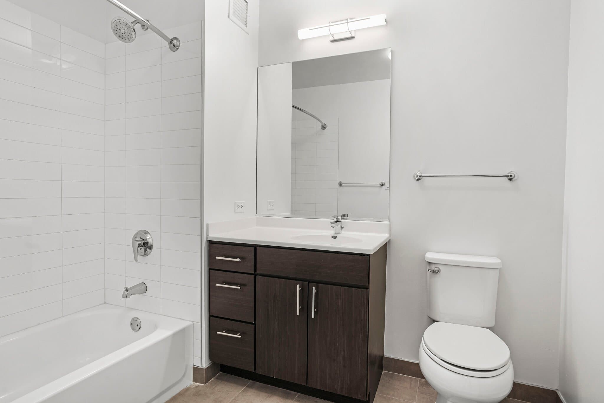 Chicago Condo: 670 N Wells St
