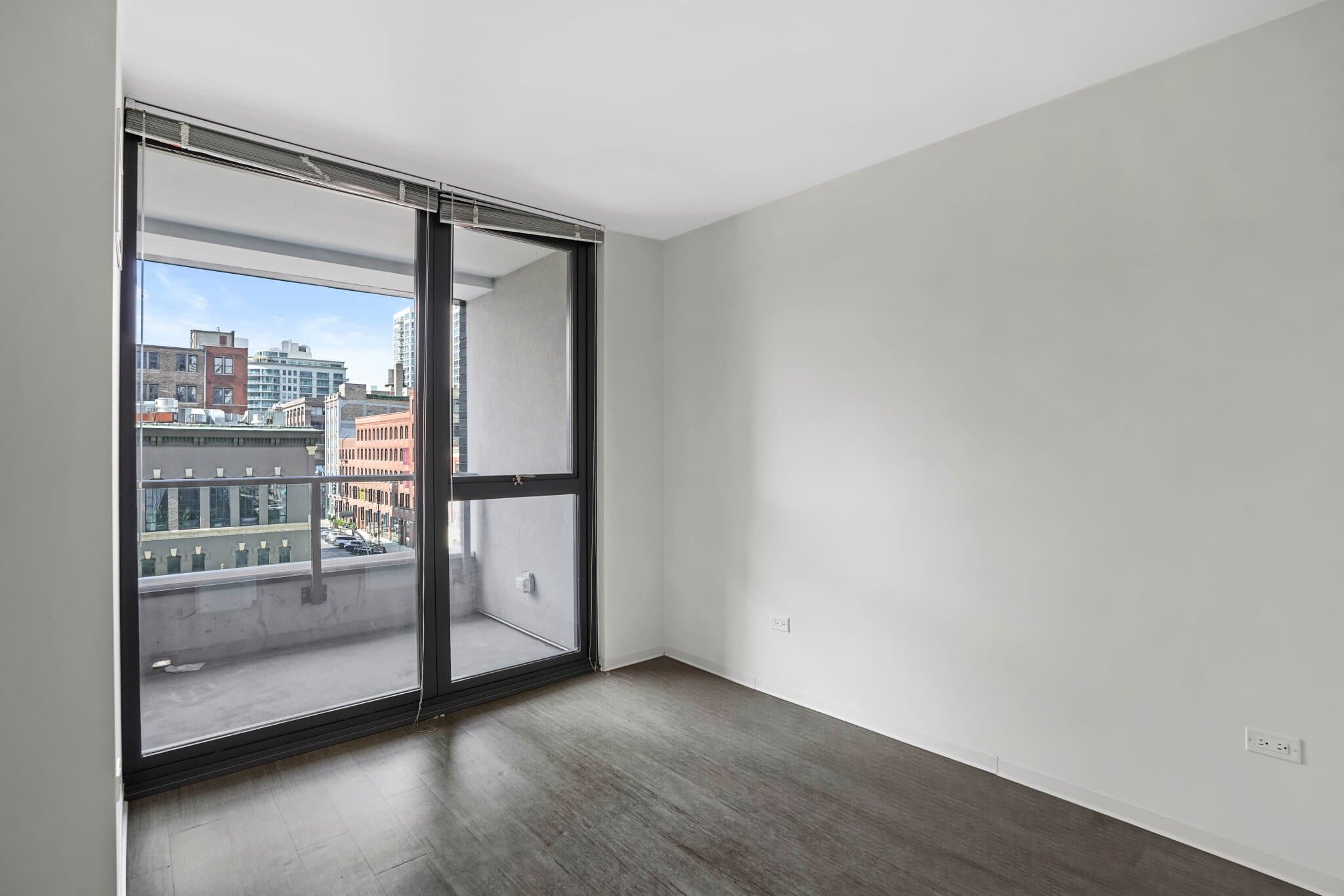 Chicago Condo: 670 N Wells St