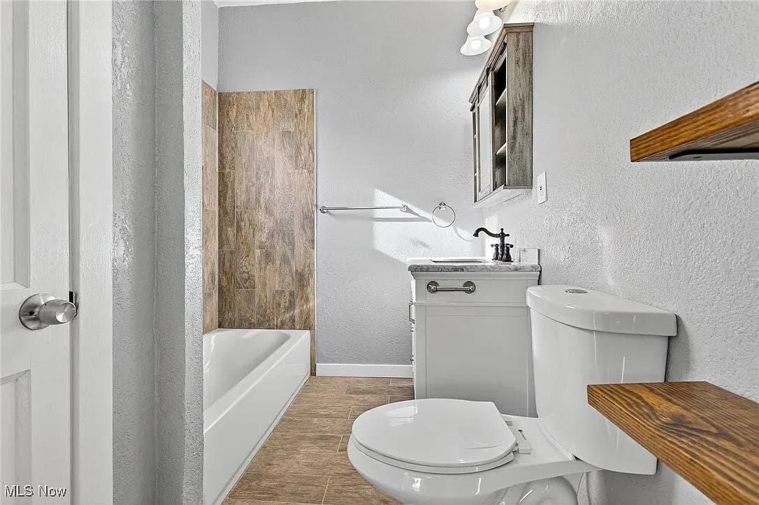 Cleveland Single Room: 2202 E 100th St