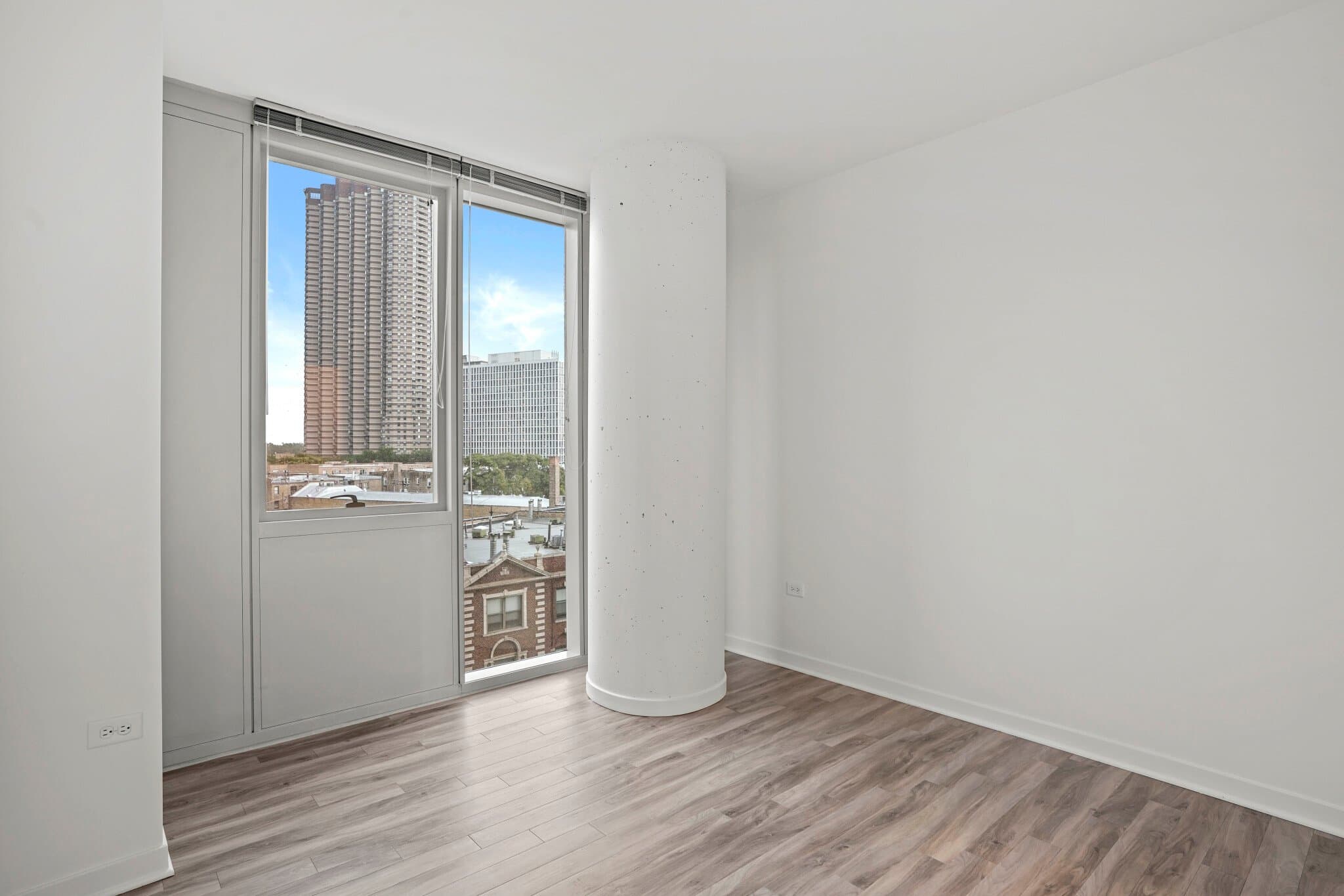 Chicago Condo: 832 West Grace Street