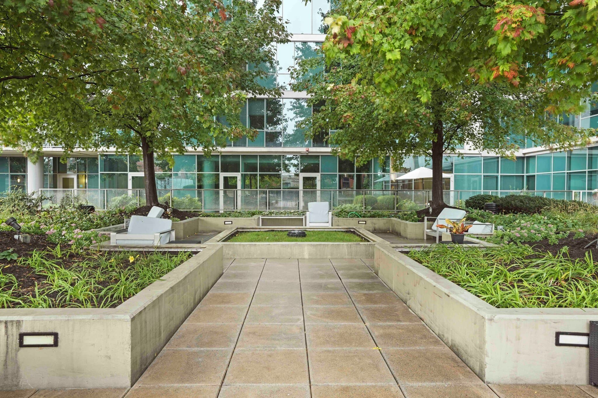 Chicago Condo: 832 West Grace Street