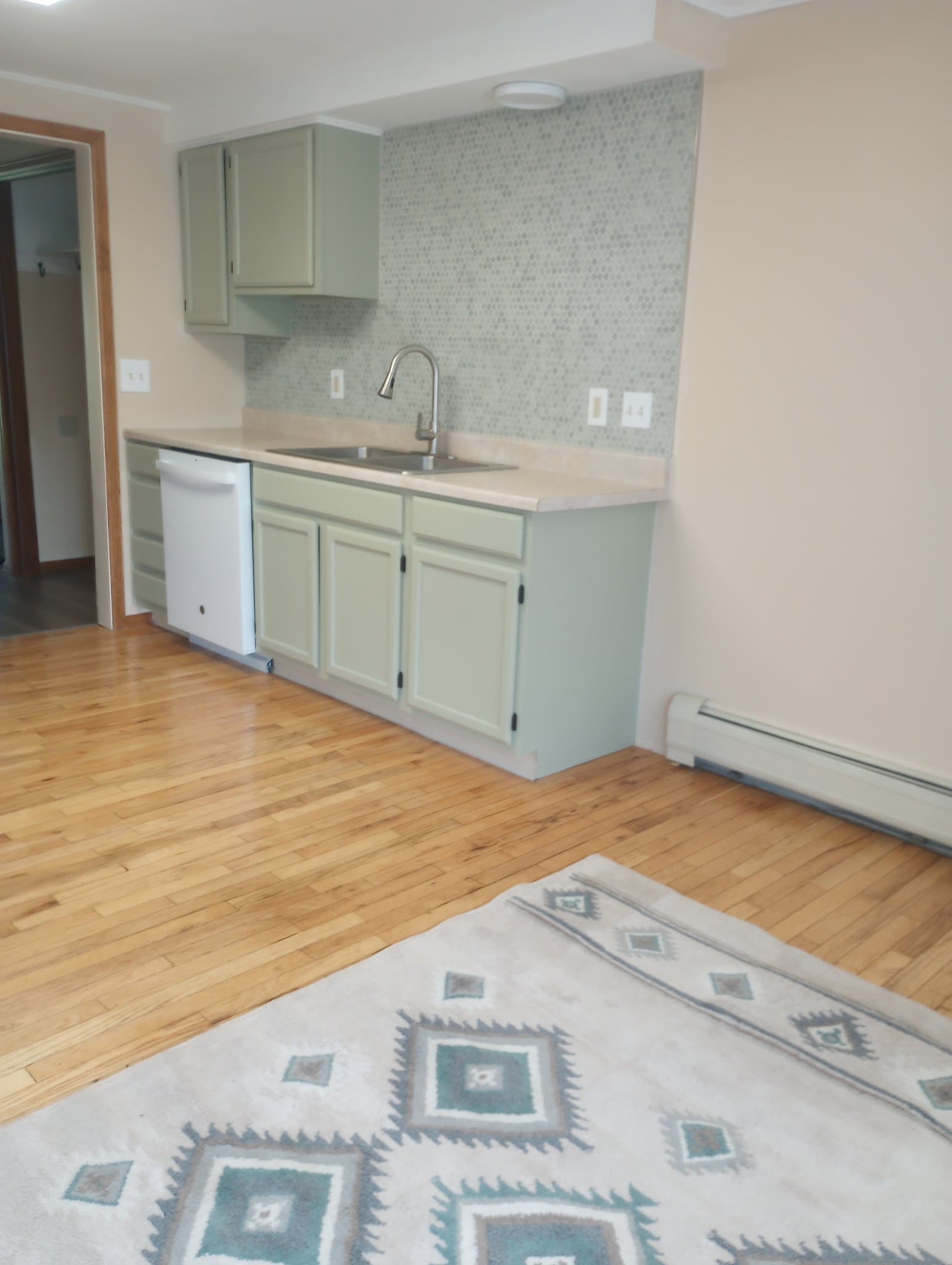 Evergreen Apartment: 28057 Knowles Rd