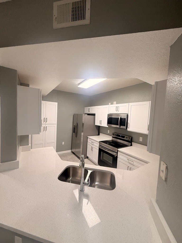 Orlando Townhome: 5536 Metrowest Blvd
